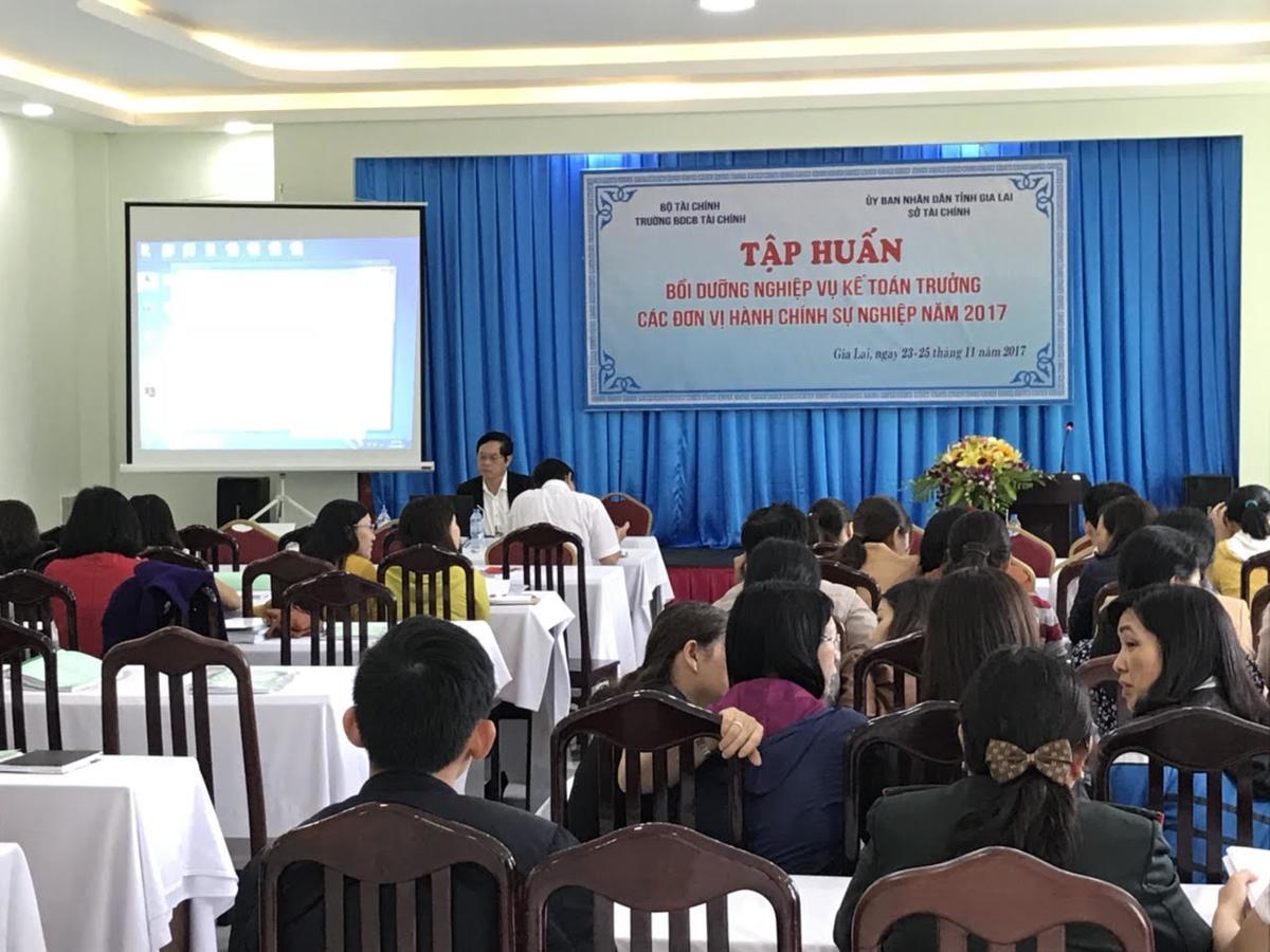 Cong Doan Gia Lai Hotel Pleiku Dış mekan fotoğraf